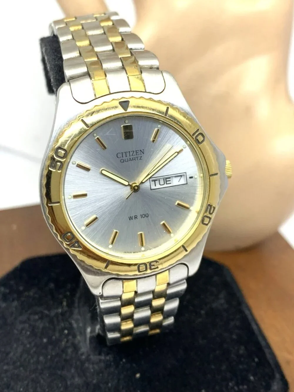 Citizen men watch